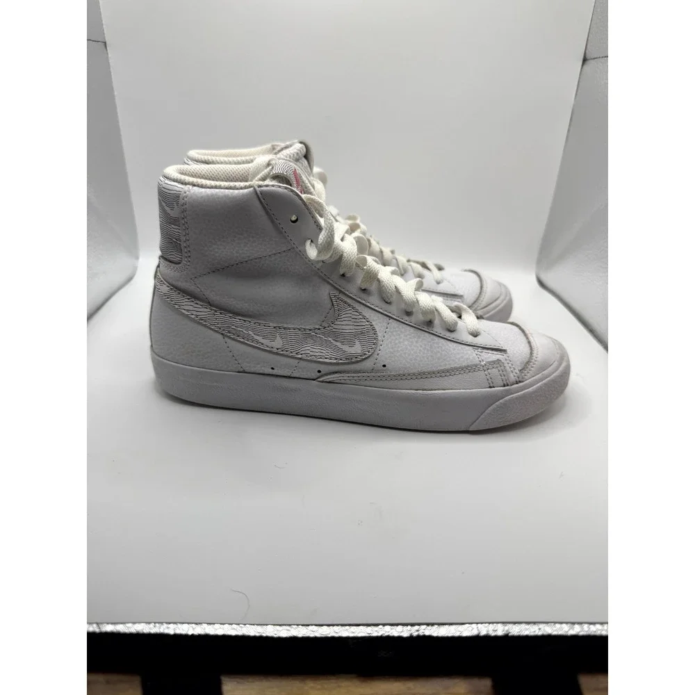Nike Blazer Mid '77 GS White Logo Print DJ4624-100 Kids 6‎ Sneaker Leather Skate
